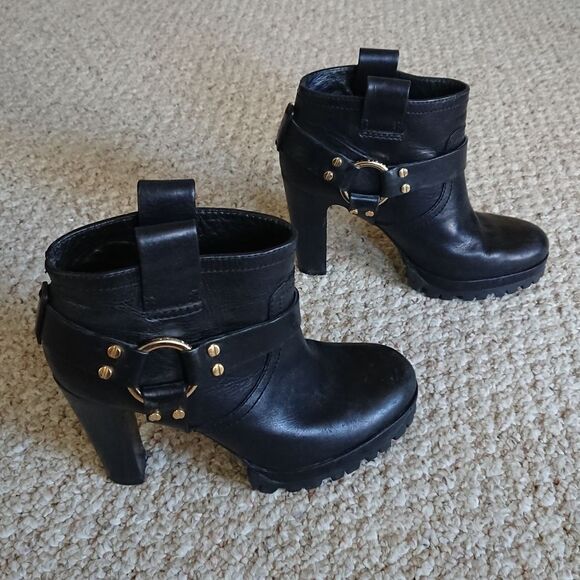 Tory Burch Rina Black Leather Ankle Lug Platform Bootie size 8M - Picture 2 of 12